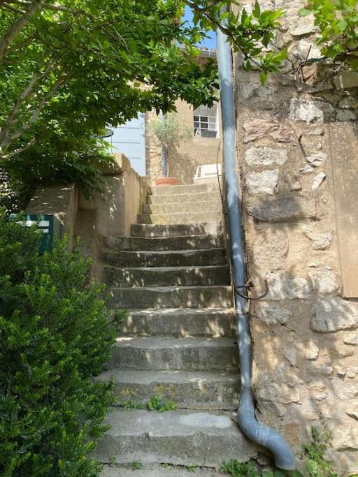 Appartement Eygalieres Avec Petit Jardin Exterior photo